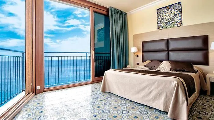 A Picco Sul Mare contacts
